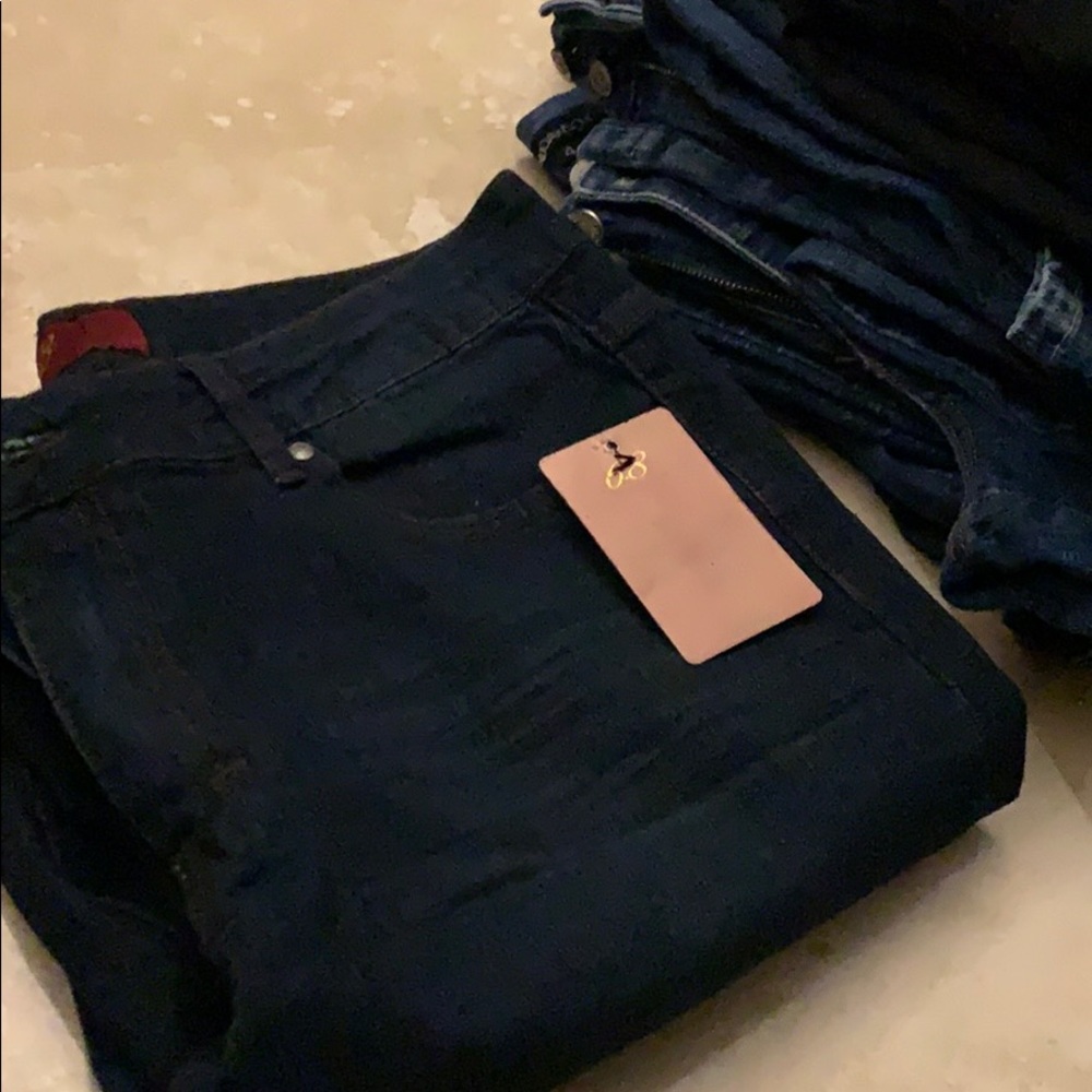 6 pairs of jeans ( various sizes )